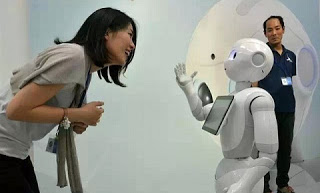 【詹長霖】產業轉型不可不知道的事！日本軟銀(Softbank)會銷售一款遠低於成本、售價為19.8萬日元的情感機器人“Pepper”